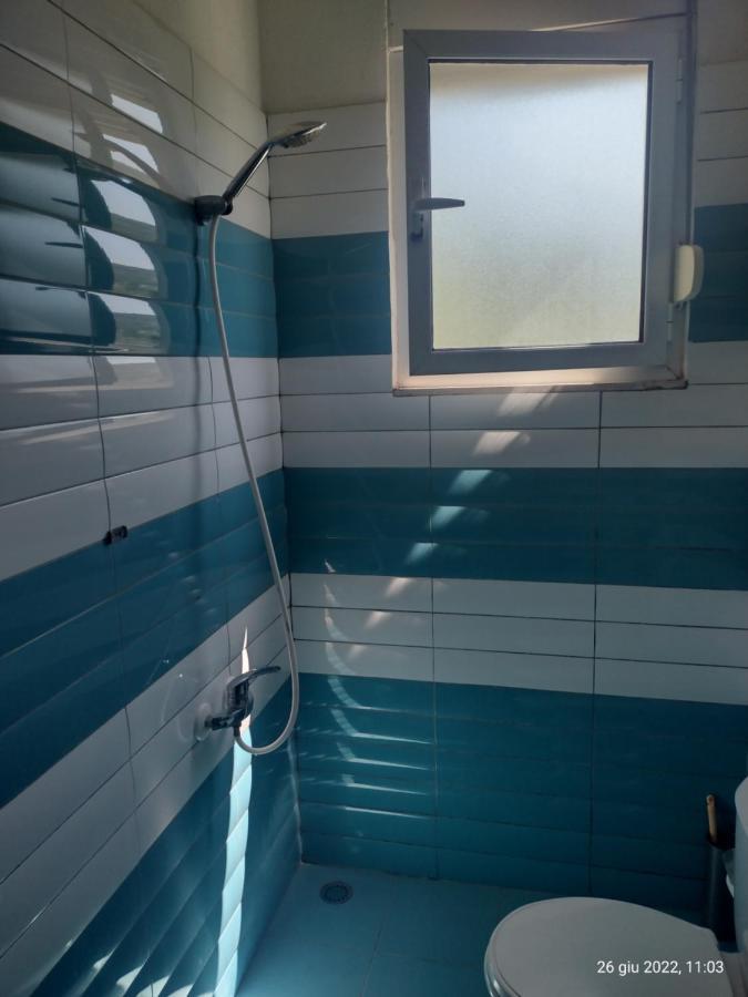 Vila Oliven Vlorë 外观 照片
