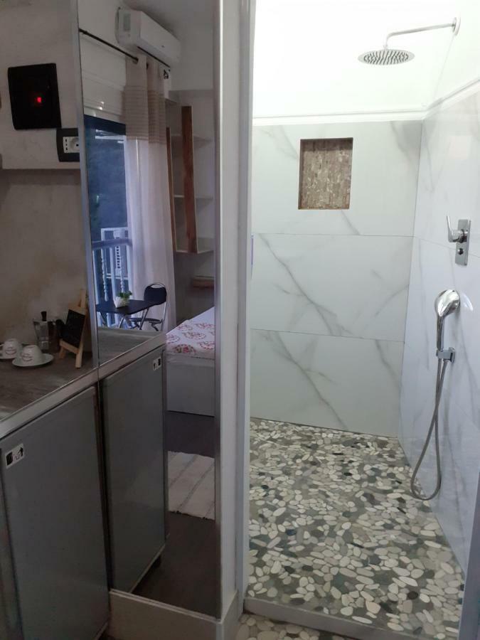 Vila Oliven Vlorë 外观 照片